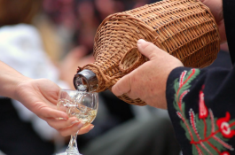 古井贡酒16年价格一览表 古井贡酒2017年价格