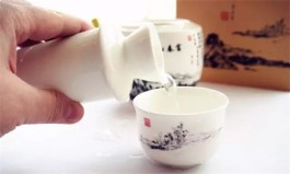 投资贵州茅台主要看什么「贵州茅台投资收益」