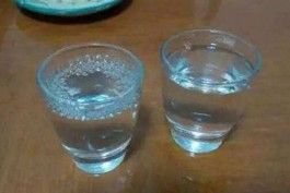 国庆出行白酒怎么携带,汽车可以携带白酒吗